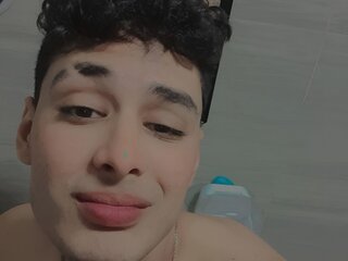 AlexHennessy webcam