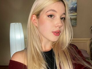 CaurtneyWoods pictures