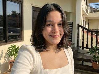 LaraSnow livesex